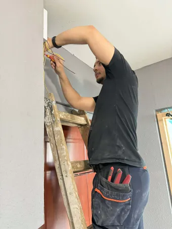 4. galéria kép VányiVill - Üzemzavar elhárítás