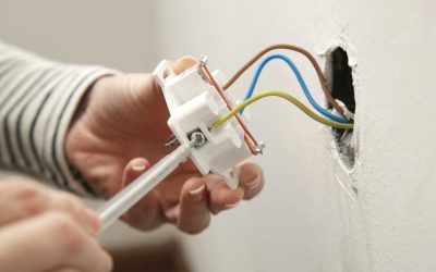 Rejtett veszélyek a falban – Mikor fontos a villanyszerelés felújítás?
